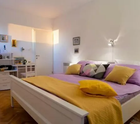 Laurel With Stunning View Апартаменти Спліт