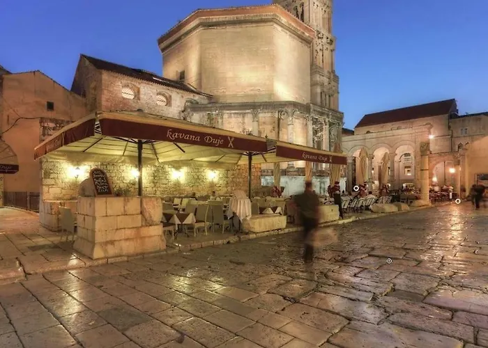 Laurel With Stunning View